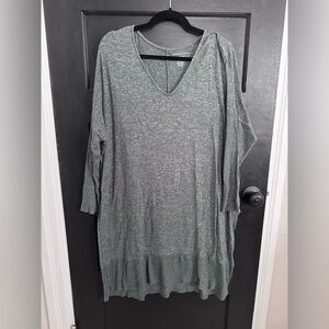 American Eagle Outfitters Heathered Green V-Neck Tunic